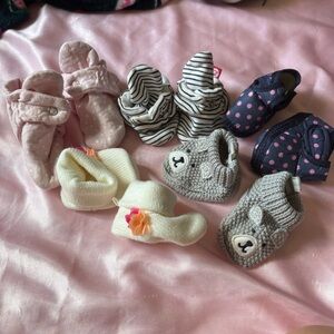 Assorted newborn Booties Set - Pink, Gray, Navy, Cream
